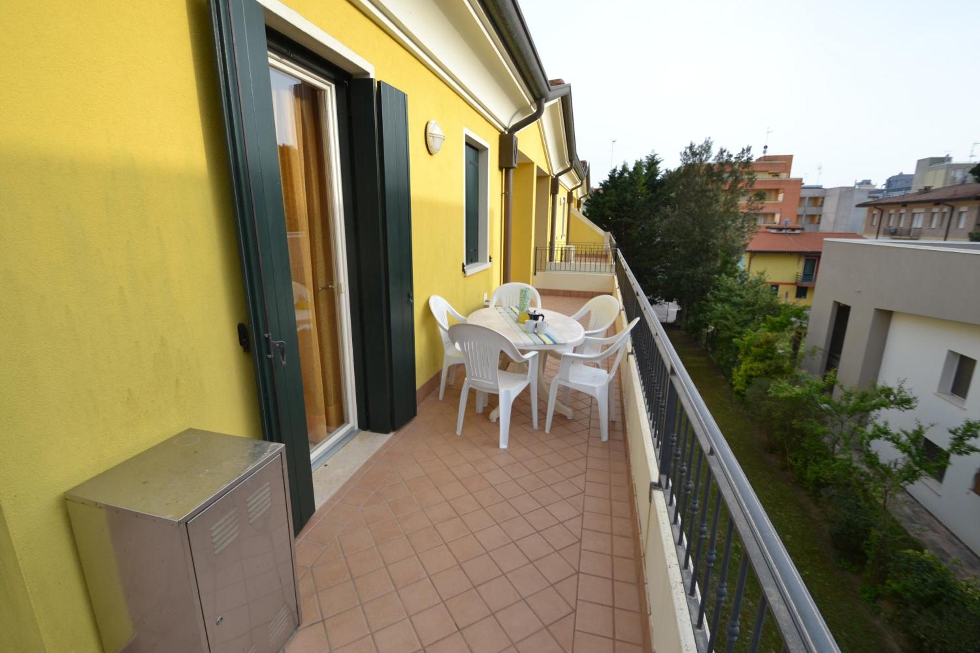 Poli Apartment *